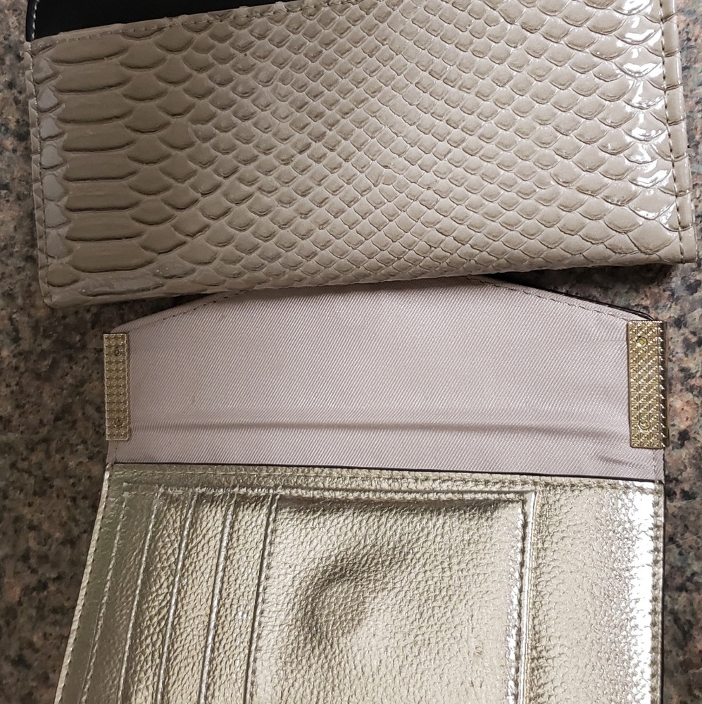 Wallet - Picture 3 of 6